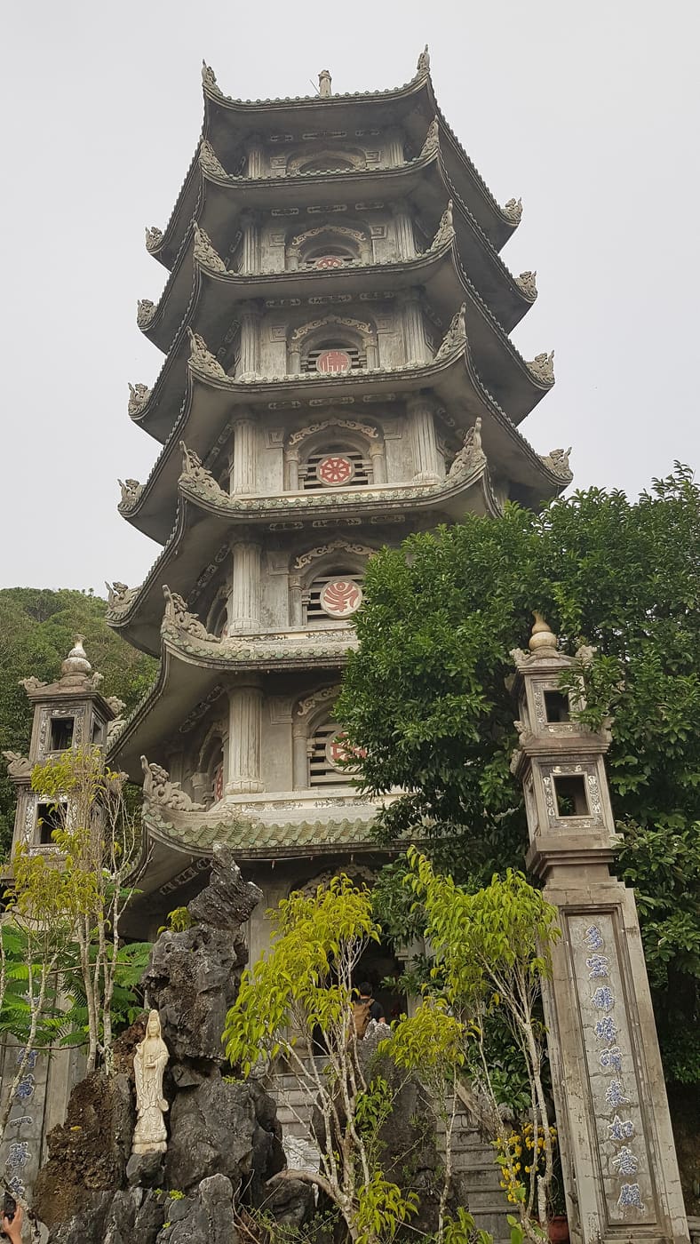 Ngũ Hành Sơn Đà Nẵng nhìn từ xa