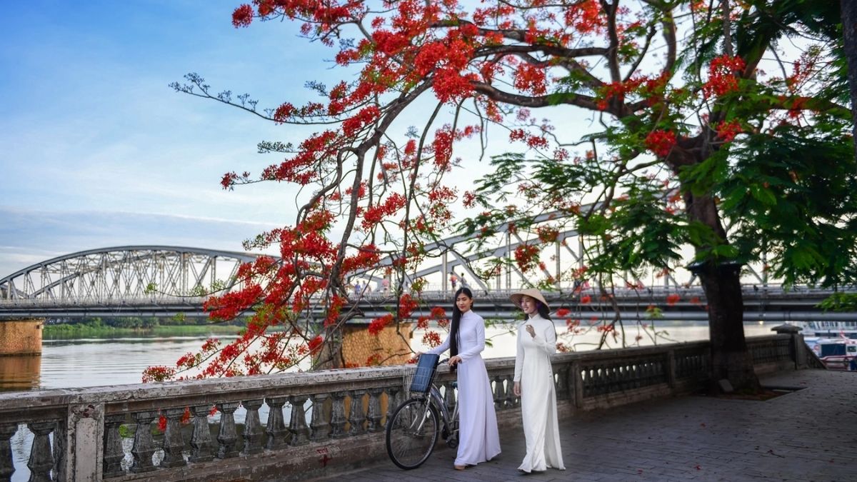 Đà Nẵng → Huế