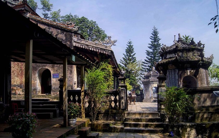 Đà Nẵng → Huế